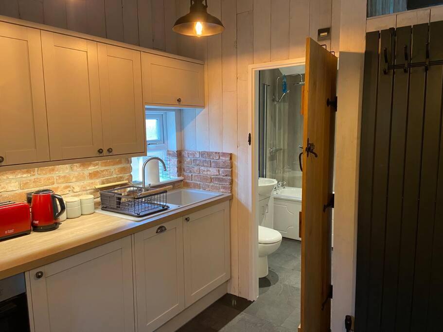 Couples Getaway, With Mountain Views/Dog Friendly Villa Crickhowell Dış mekan fotoğraf